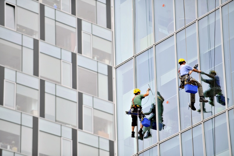 Rope Access window Cleaning Leeds, Abseil window cleaners Leeds, Commercial window cleaning Leed, High level window cleaning Leeds, Office window cleaning Leeds